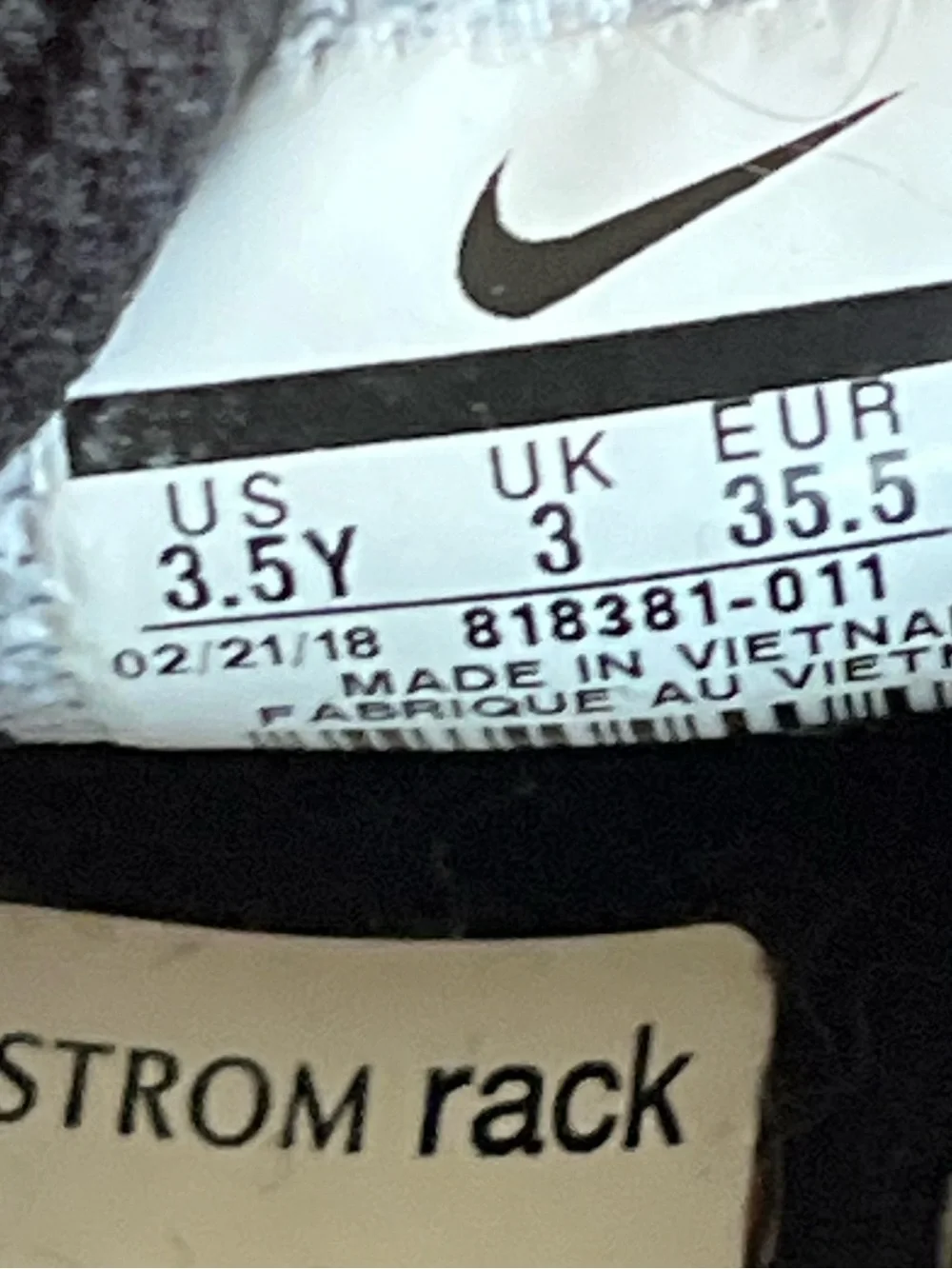 US 3.5 Boys Nike Tanjun Mesh Sneakers in Black and White